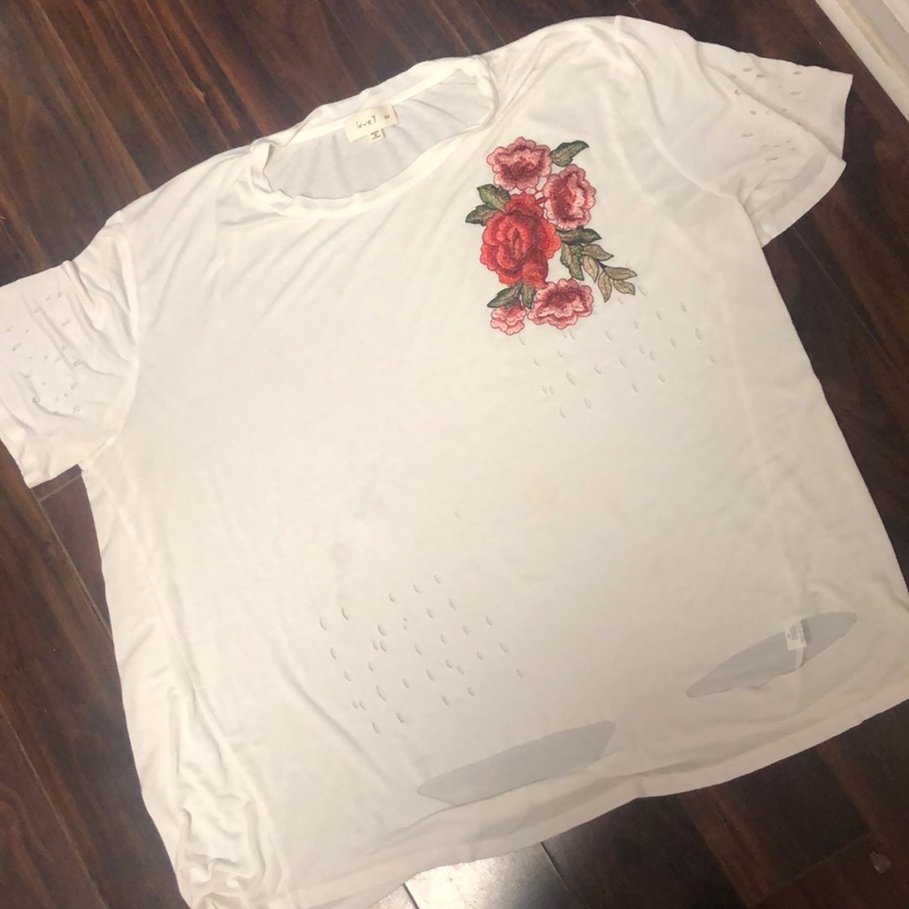 Distressed top - Picture 2 of 2